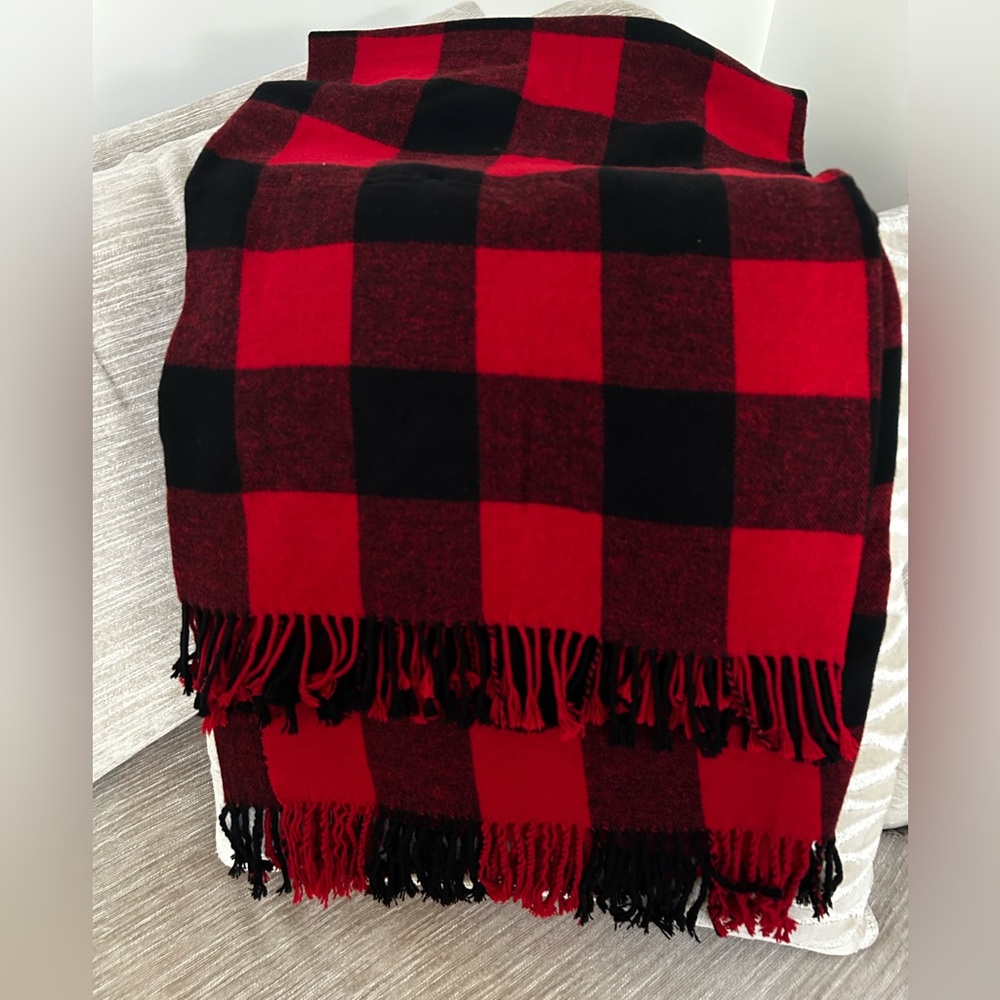 Nido Notte Italia Red Plaid Soft Cozy Throw Blanket Great For Christmas Holiday